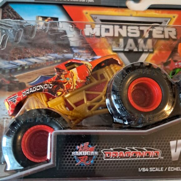 SPIN MASTER MONSTER JAM DRAGONOID VS DRAGONOID 1/64 Scale - Picture 4 of 8